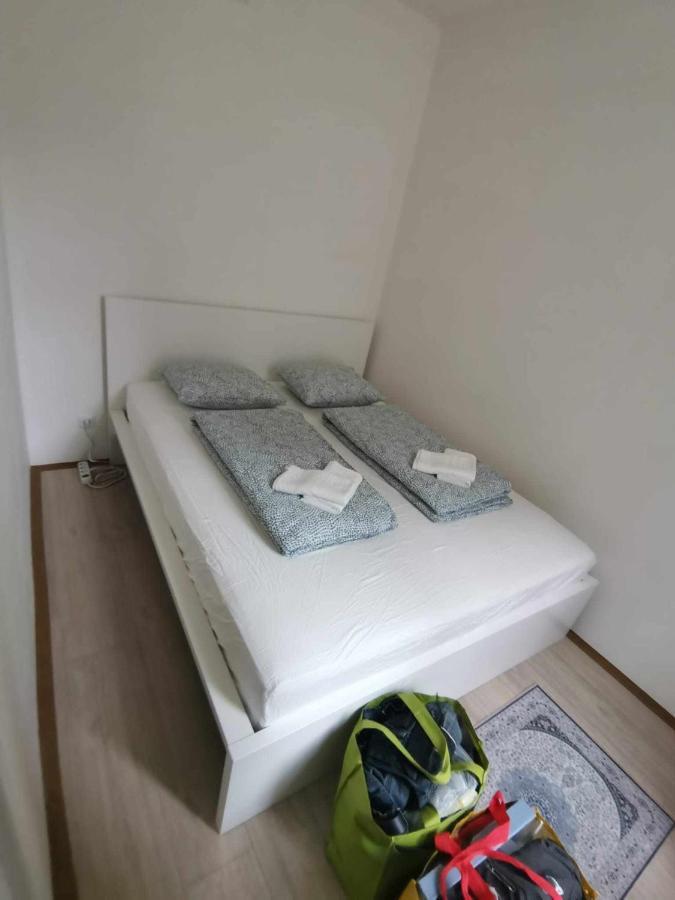 Central Apartment Metro 1 Min. เวียนนา ภายนอก รูปภาพ