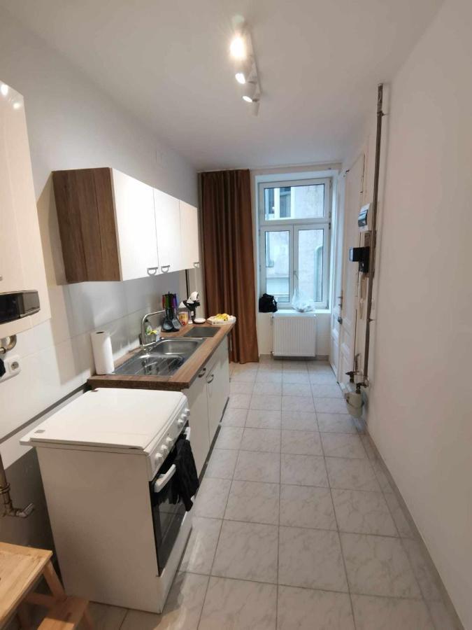 Central Apartment Metro 1 Min. เวียนนา ภายนอก รูปภาพ